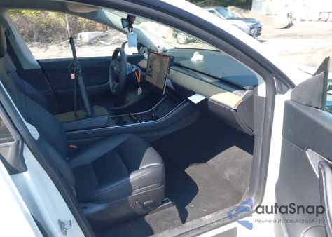 2020 Tesla Model Y Long Range Dual Motor All-Wheel Drive z USA, uszkodzony, nr VIN 5YJYGDEE8LF035966